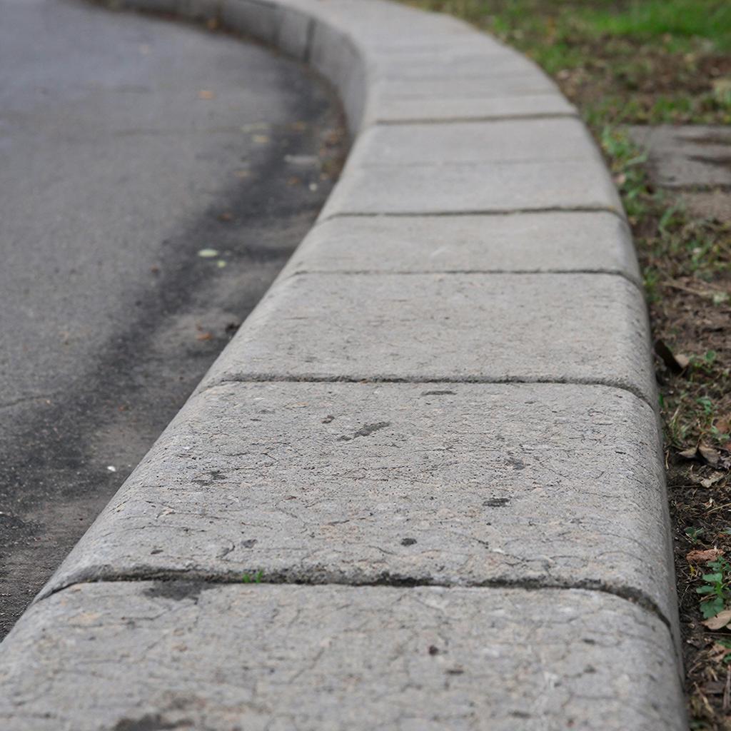 Стражи улиц: Все о тротуарных бордюрах